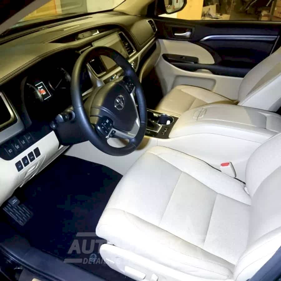 Химчистка салона автомобиля Highlander Химчистка салона автомобиля Highlander